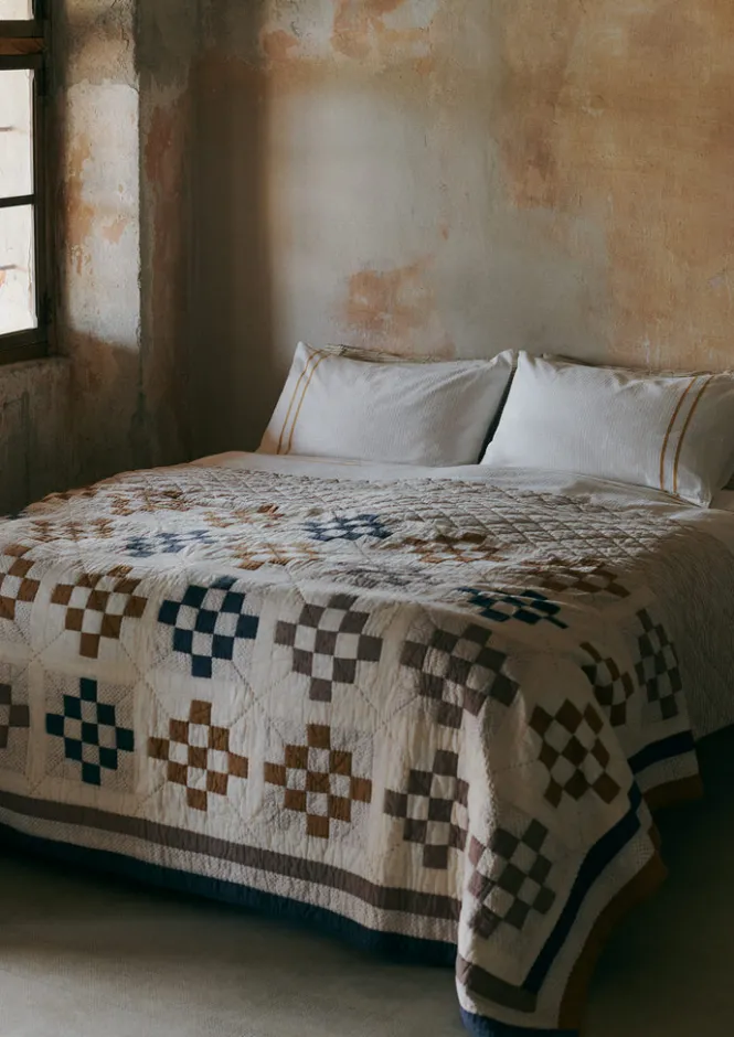 Textiles|Blankets & Throws-TOAST Tile Cotton Patchwork Quilt Ecru/GoldenHay/Prune